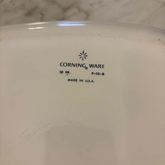 Corning Ware P10B 10 inch Square Casserole Dish Blue Cornflower Made in USA - Picture 4 of 4